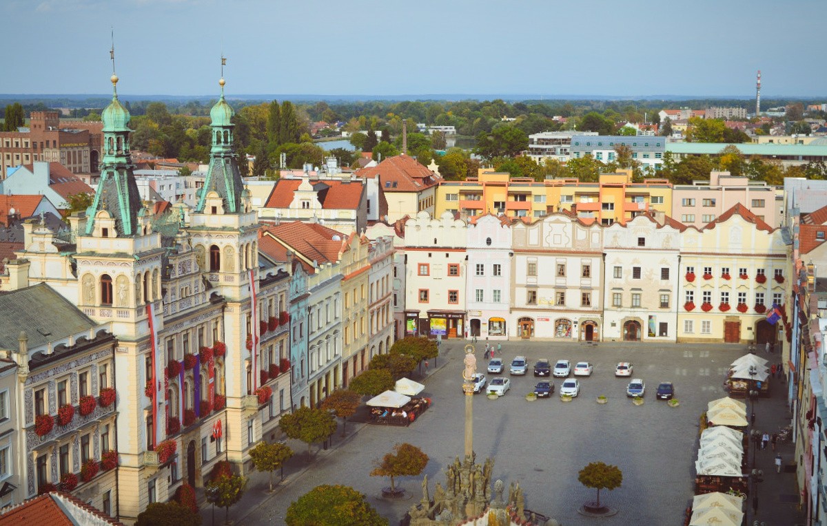Pernštýnské náměstí zprava